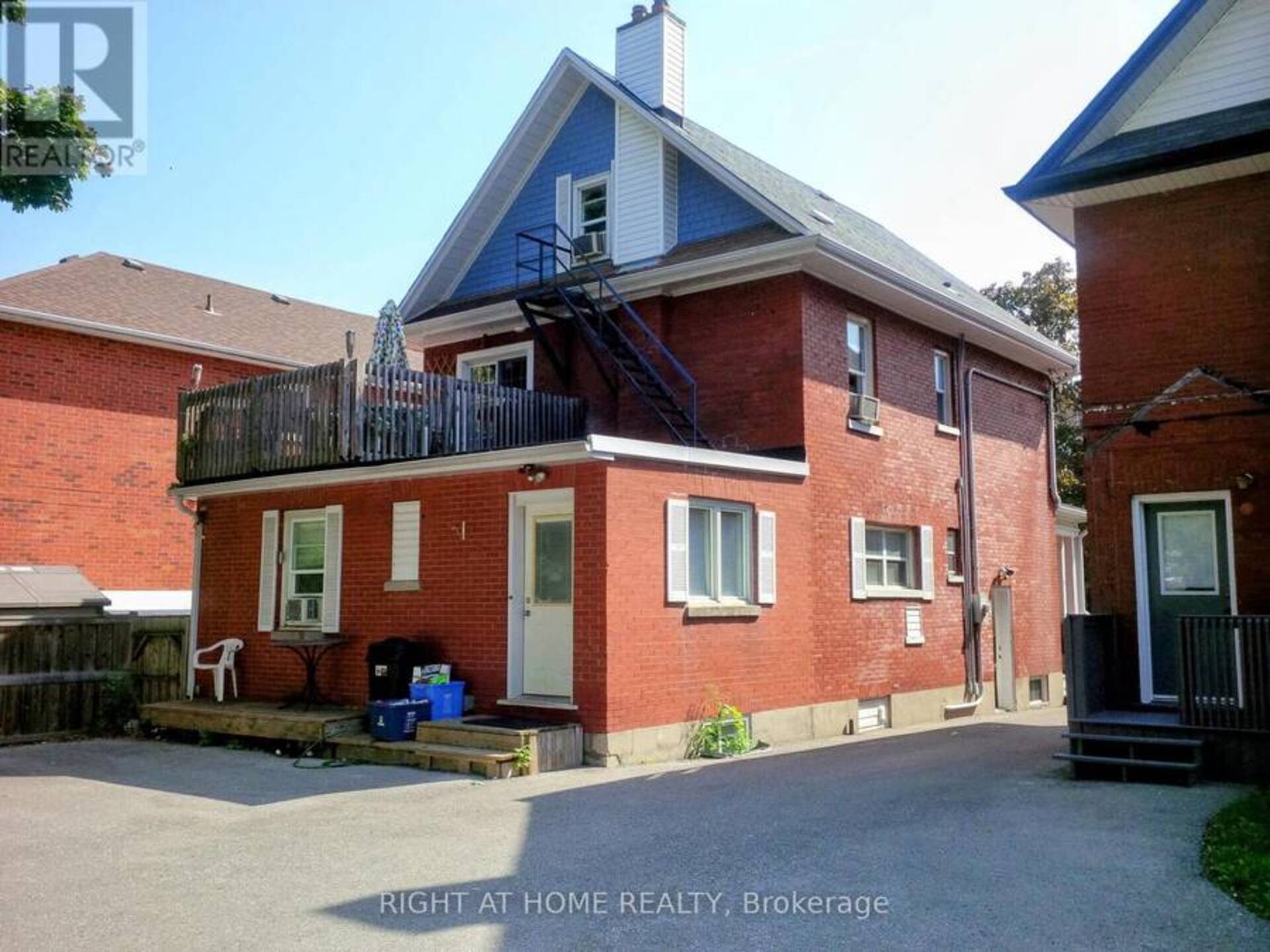 1 - 116 BROCK STREET E Oshawa