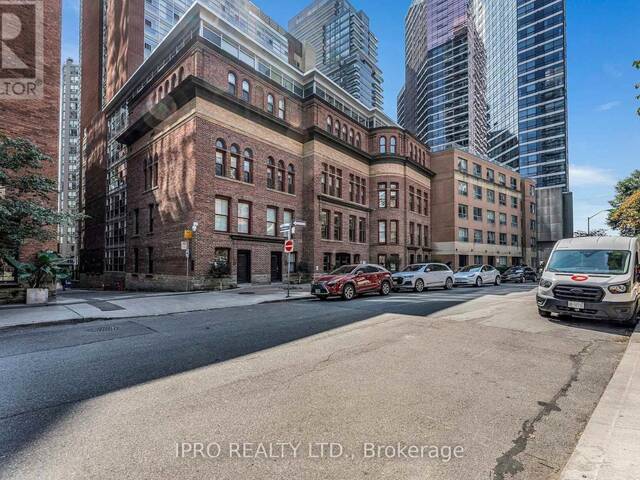 505 - 11 ST JOSEPH STREET Toronto Ontario