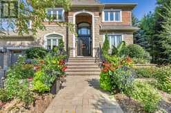 56 SANDBANKS DRIVE Richmond Hill 