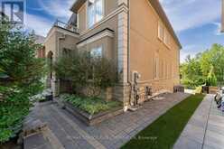 131 LADY NADIA DRIVE Vaughan 