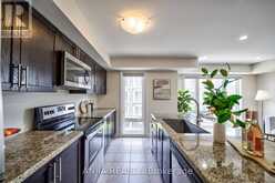 216 - 10 DUNSHEATH WAY Markham 