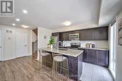 216 - 10 DUNSHEATH WAY Markham 