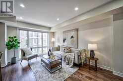 216 - 10 DUNSHEATH WAY Markham 