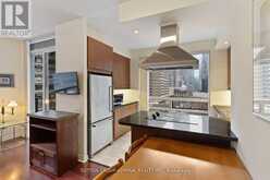 707 - 1121 BAY STREET Toronto