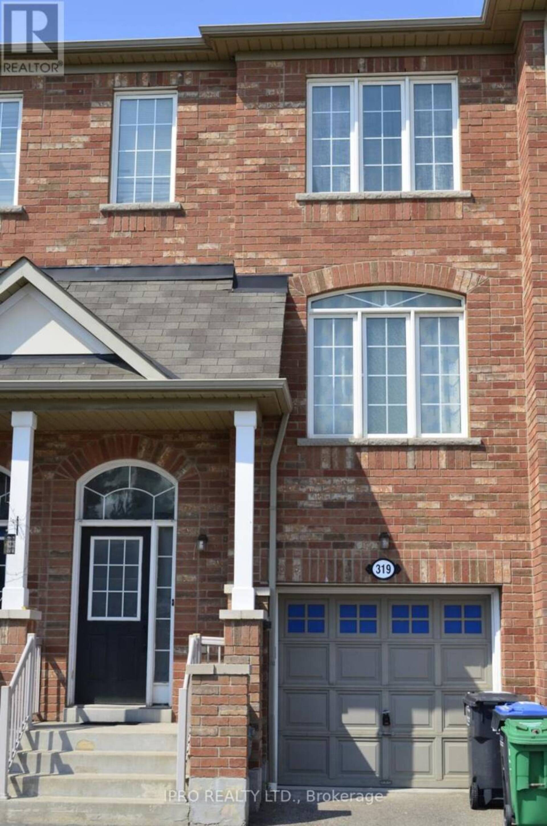 MAIN/UP - 319 ASPENDALE CRESCENT Mississauga 