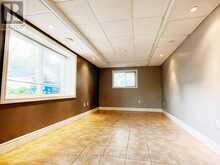 UNIT B - 1 LAKESIDE CRES AVENUE Richmond Hill 