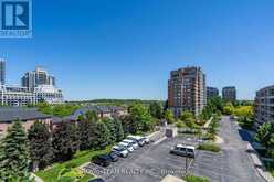 516 - 9 NORTHERN HEIGHTS DRIVE Richmond Hill