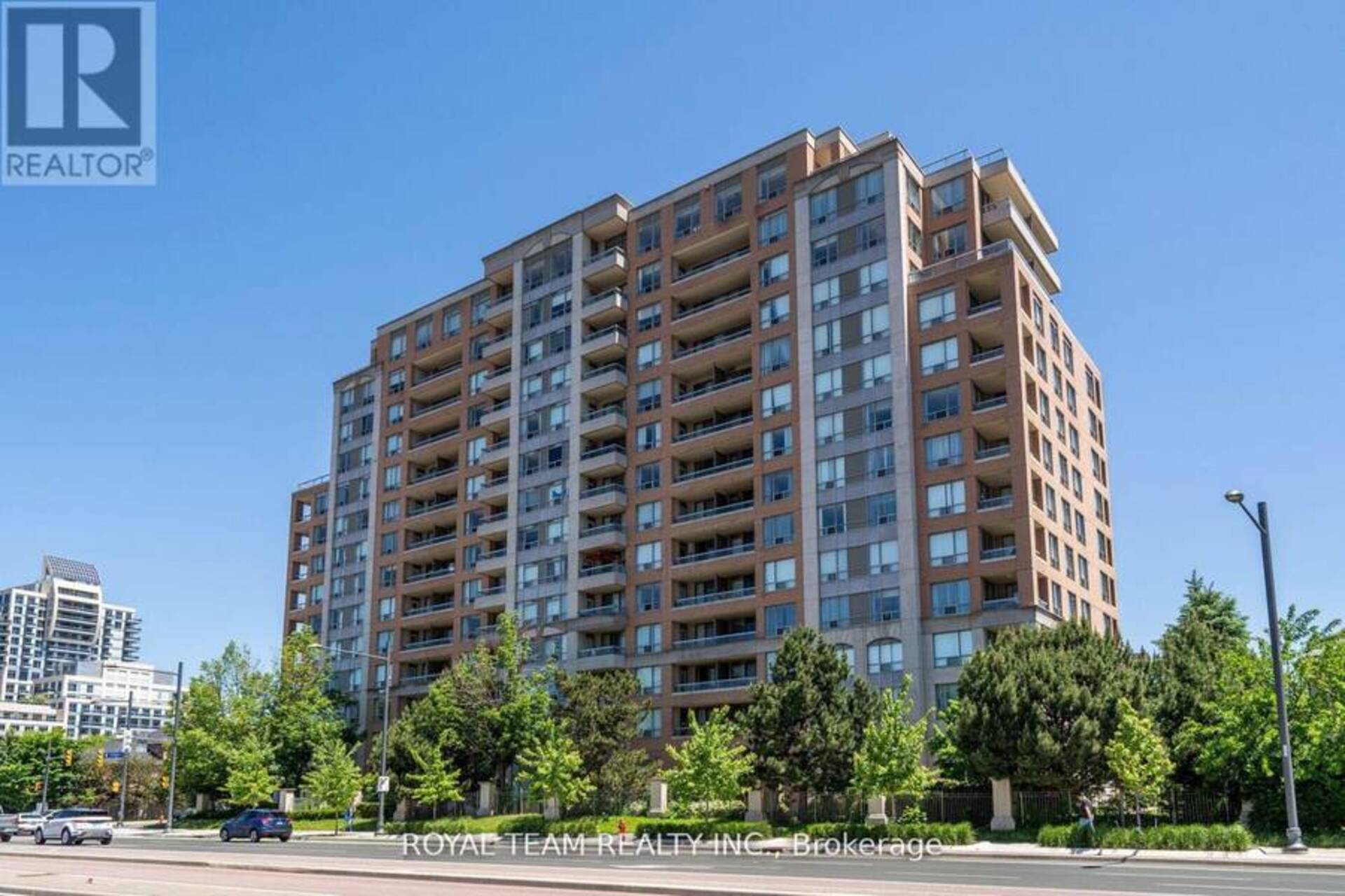 516 - 9 NORTHERN HEIGHTS DRIVE Richmond Hill