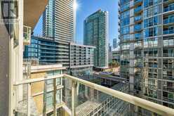 716 - 9 SPADINA AVENUE Toronto