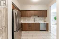 210 - 44 FERNDALE DRIVE S Barrie 