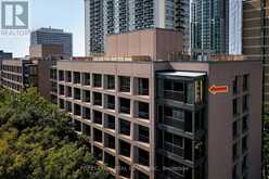 902 - 449 WALMER ROAD Toronto