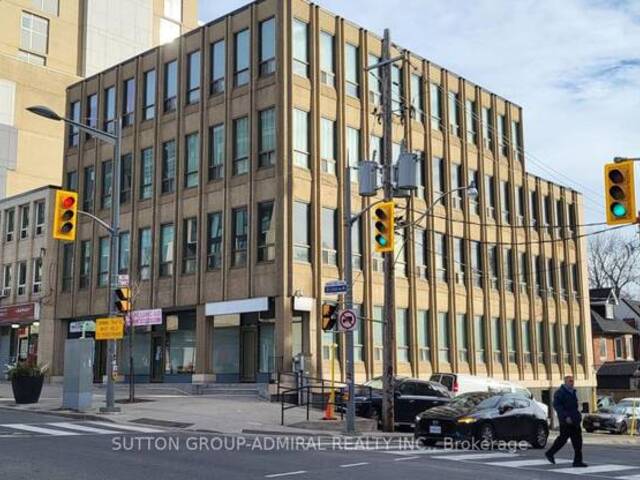 204 - 845 ST CLAIR AVENUE W Toronto Ontario