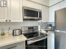 706 - 23 ONEIDA CRESCENT Richmond Hill 