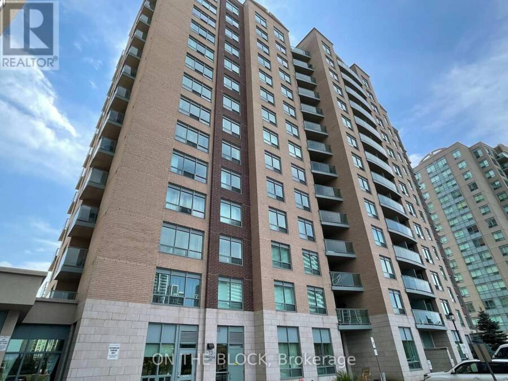 706 - 23 ONEIDA CRESCENT Richmond Hill 