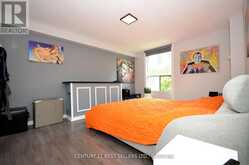 302 - 100 CANYON AVENUE Toronto