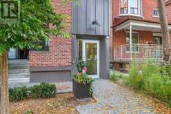 TH 8 - 50 BARTLETT AVENUE Toronto