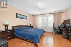 286 - 23 OBSERVATORY LANE Richmond Hill 