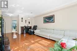 286 - 23 OBSERVATORY LANE Richmond Hill 