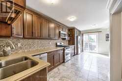 6098 ROWERS CRESCENT Mississauga 