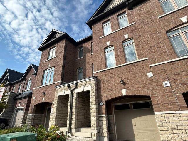 121 GORDON CIRCLE Newmarket  Ontario