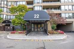 912 - 22 CLARISSA DRIVE Richmond Hill 