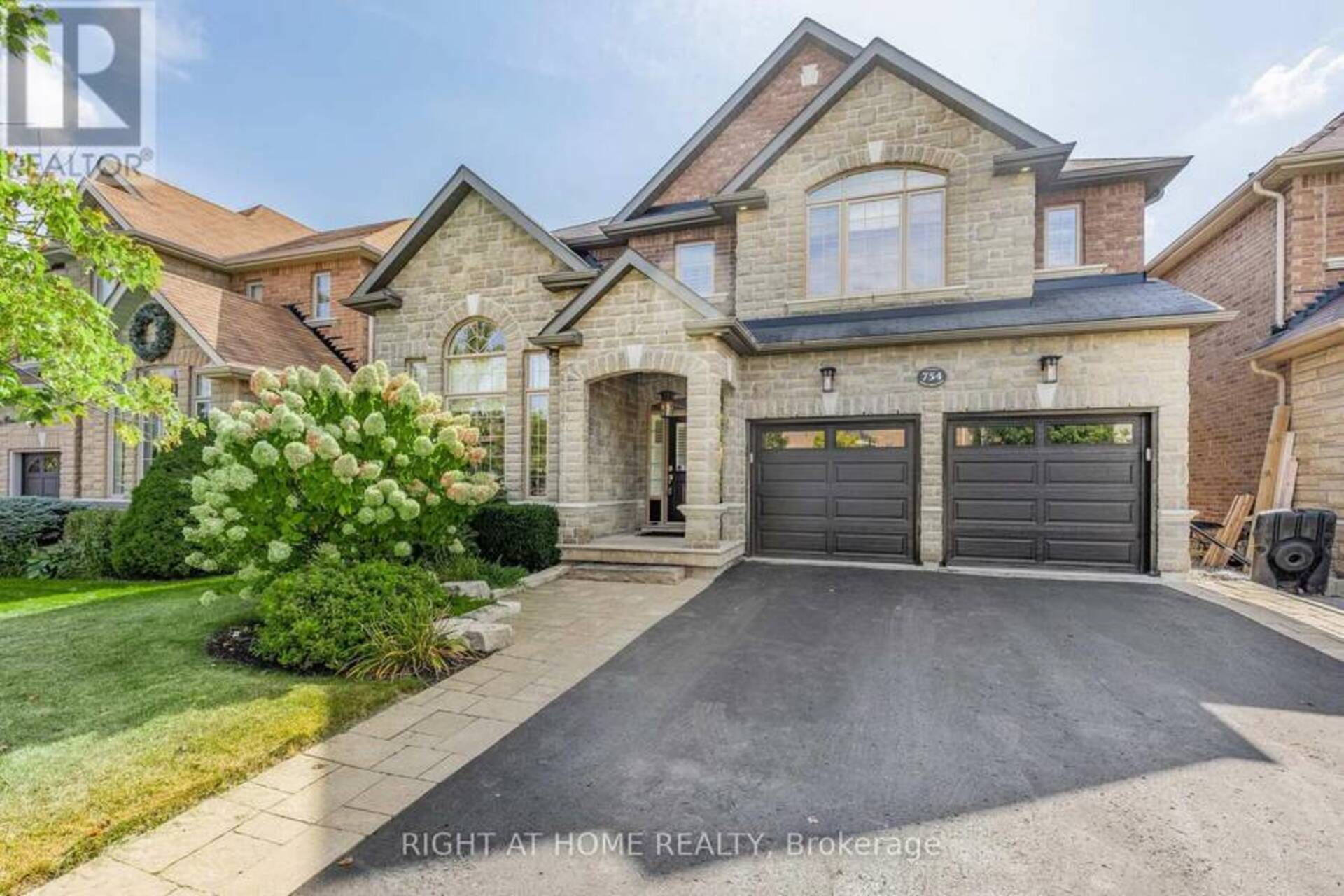 754 VALLEY GREEN TRAIL Newmarket