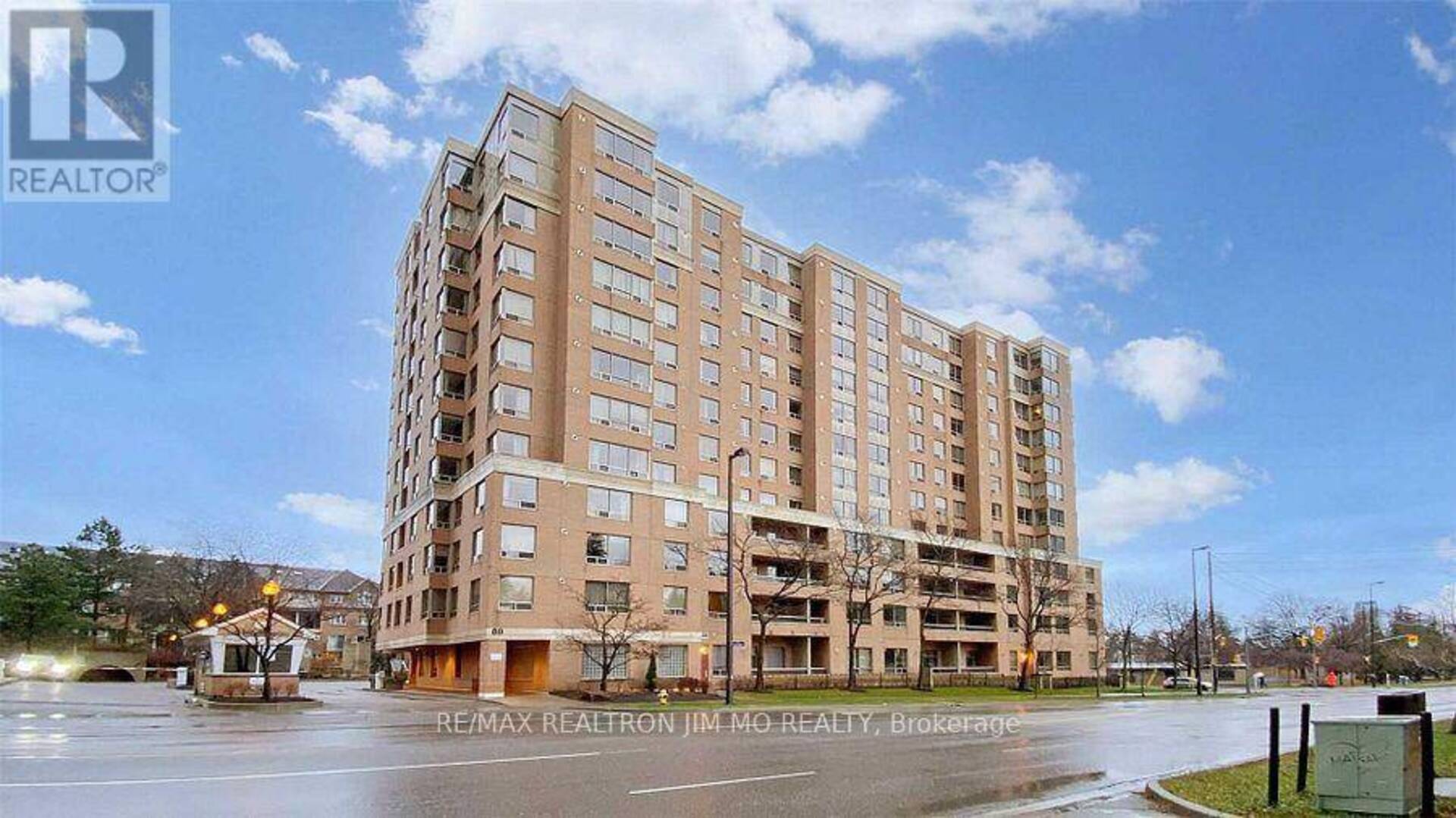 211 - 88 GRANDVIEW WAY Toronto