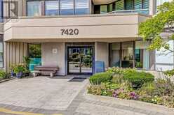 1611 - 7420 BATHURST STREET N Vaughan 