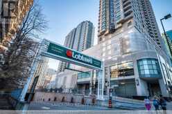 2115 - 8 HILLCREST AVENUE Toronto