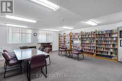 1007 - 40 WILLIAM ROE BOULEVARD Newmarket