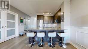 915 - 9245 JANE STREET Vaughan 