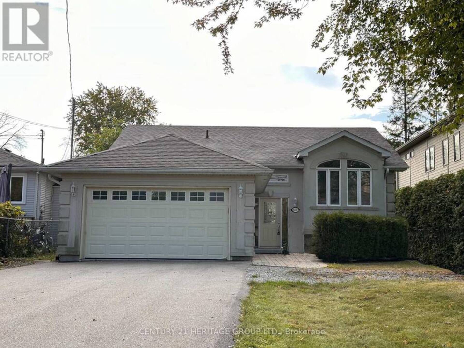 943A LAKE DRIVE N Georgina