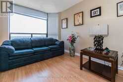 702 - 7601 BATHURST STREET Vaughan 