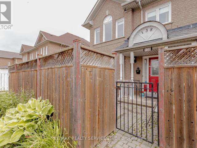 138 PRESSED BRICK DRIVE Brampton  Ontario