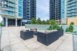 611 - 29 SINGER COURT Toronto