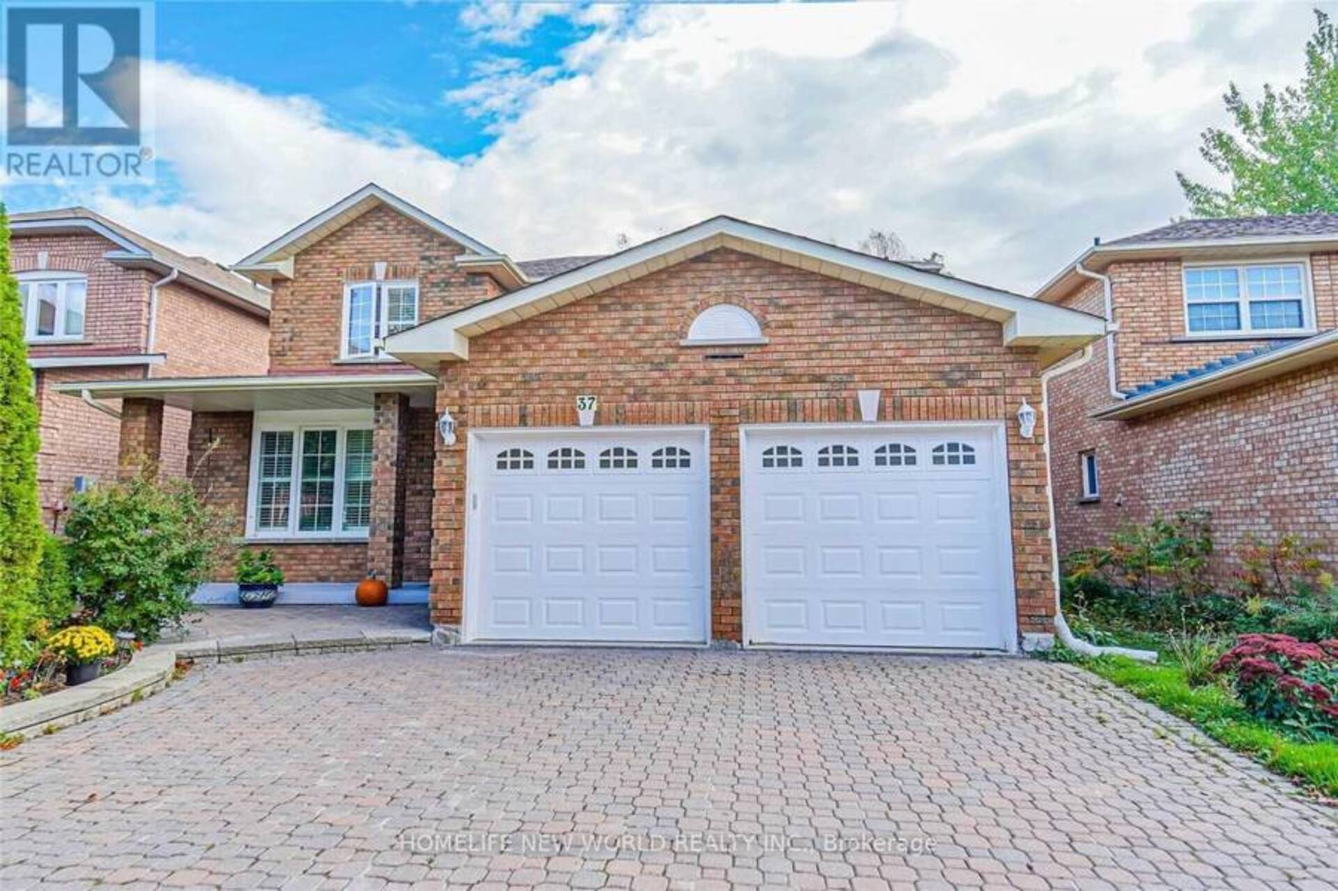 37 BROOKWOOD DRIVE Richmond Hill 