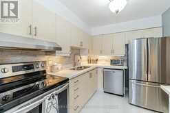 106 - 20 EDGECLIFFE GOLFWAY Toronto