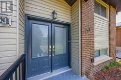 553 PINEWOOD STREET Oshawa 