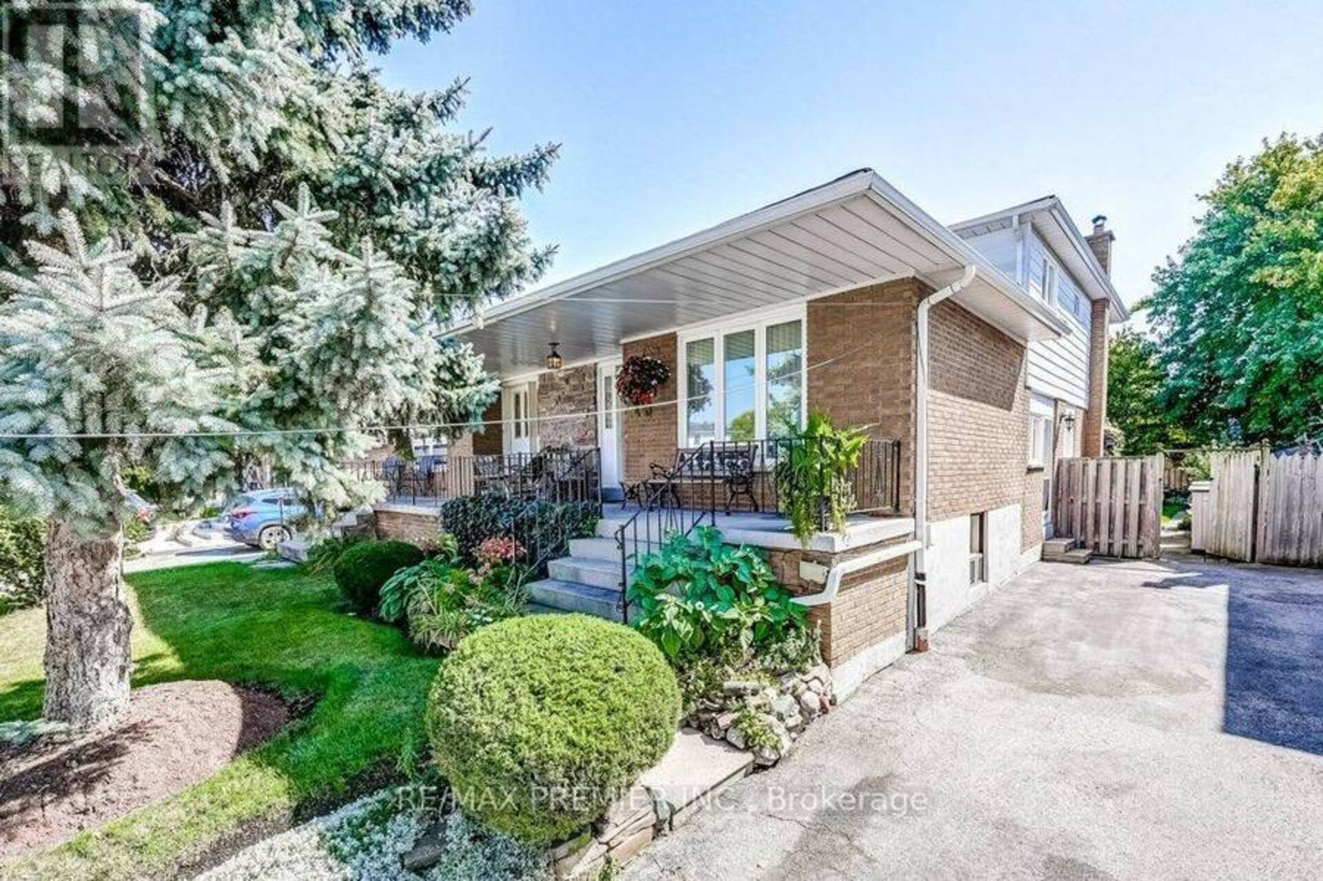 2360 WHALEY DRIVE Mississauga 