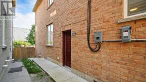 195 SUSSEXVALE DRIVE Brampton 