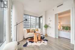 1702 - 5 ST JOSEPH STREET Toronto