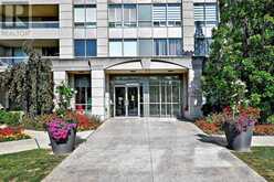 207 - 29 NORTHERN HTS DRIVE S Richmond Hill 