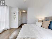 518 - 30 INN ON THE PARK DRIVE Toronto