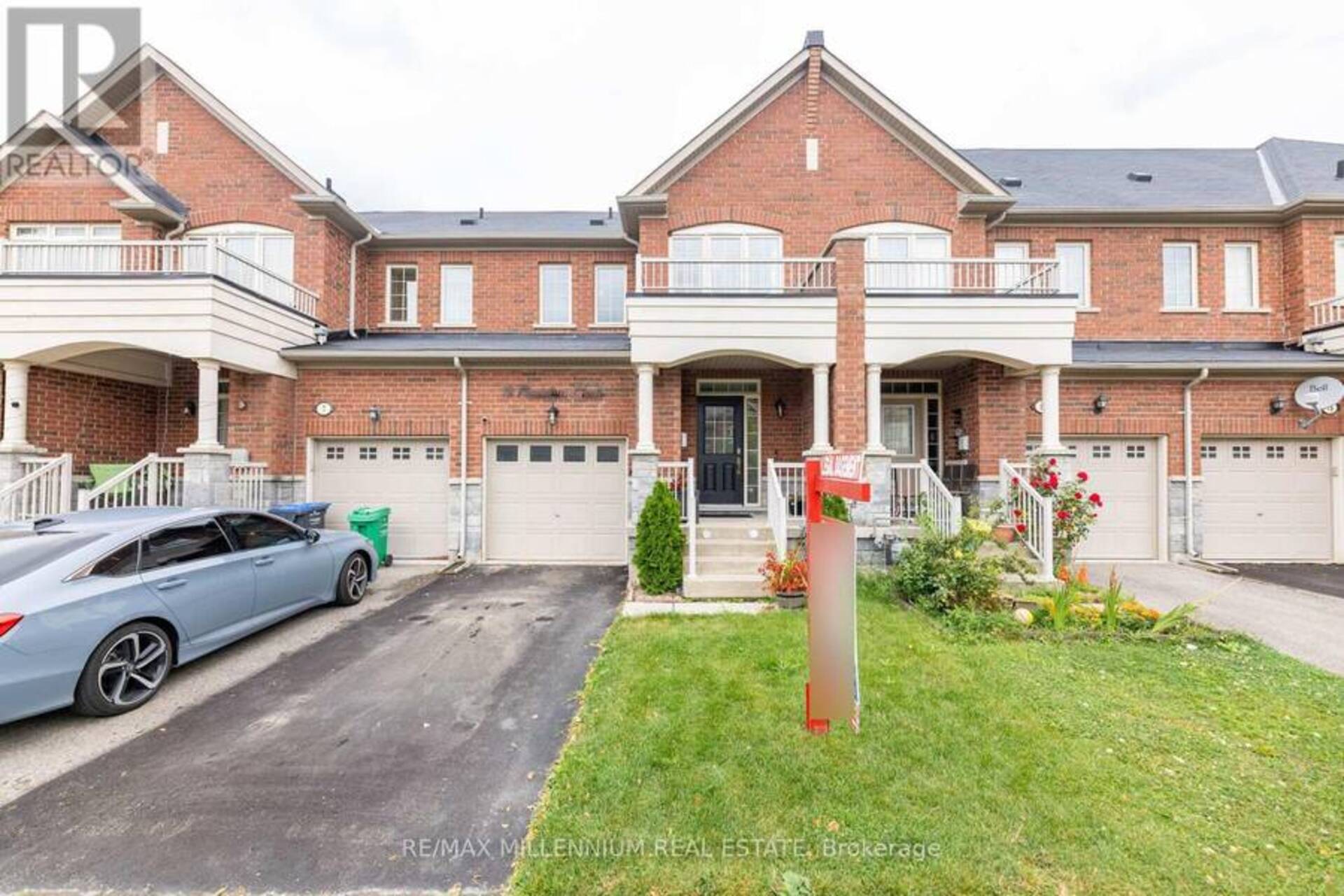 9 PENDULUM CIRCLE Brampton