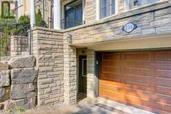 286 HOLLYWOOD AVENUE Toronto