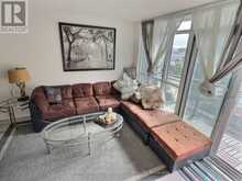 830 - 21 ICEBOAT TERRACE Toronto