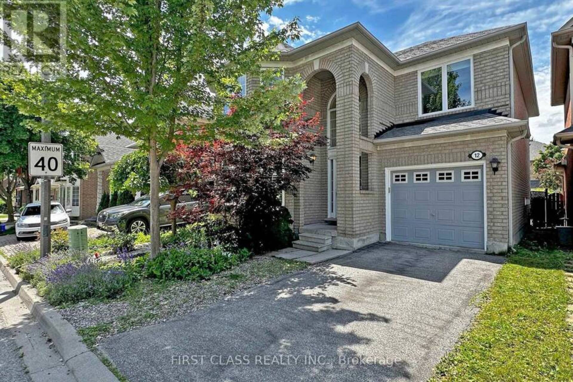 12 ABBOTSBURY LANE Markham