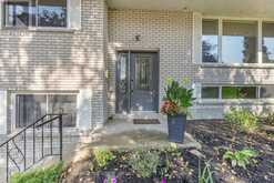 12 ROSLYN ROAD Barrie 