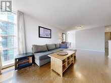 612 - 3840 BATHURST STREET Toronto