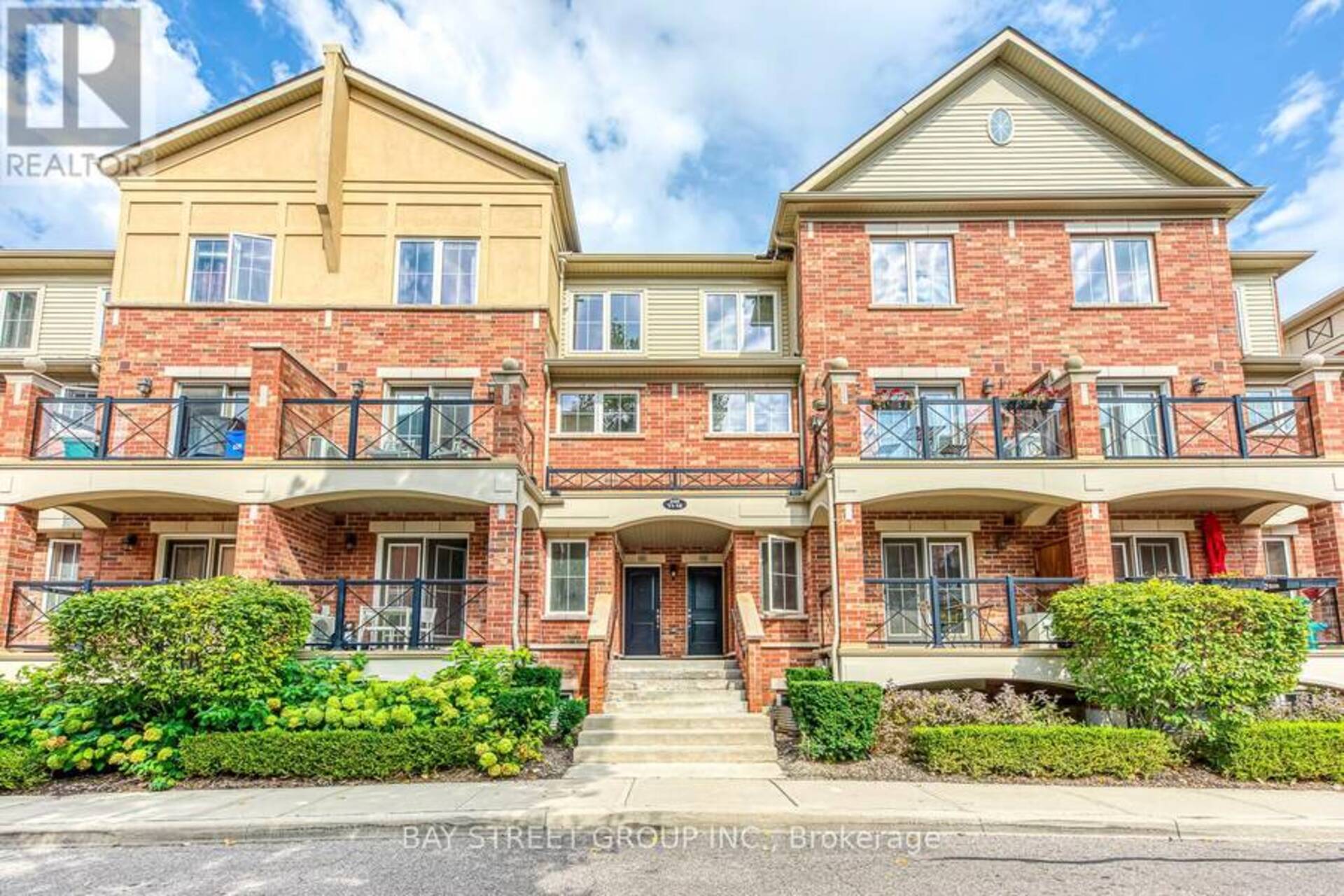 15 - 2450 POST ROAD Oakville 